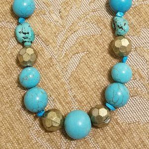Lovely Turquoise and Gold Necklace